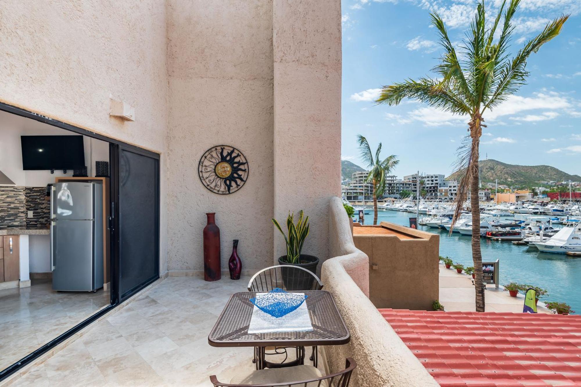 Marina Cabo Plaza Town & Beach Condos Cabo San Lucas Exterior photo