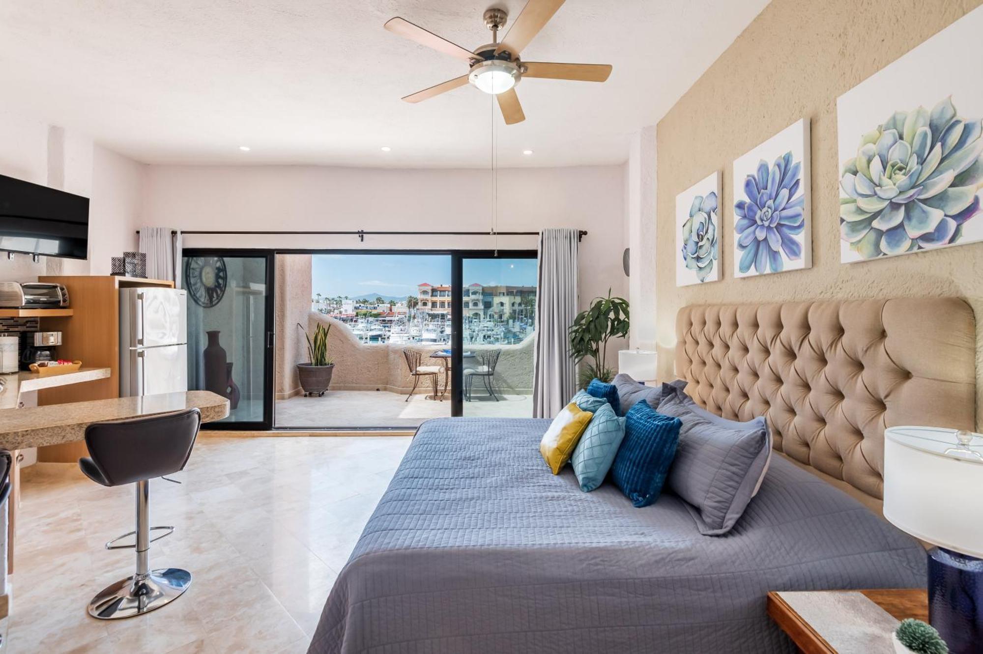 Marina Cabo Plaza Town & Beach Condos Cabo San Lucas Exterior photo