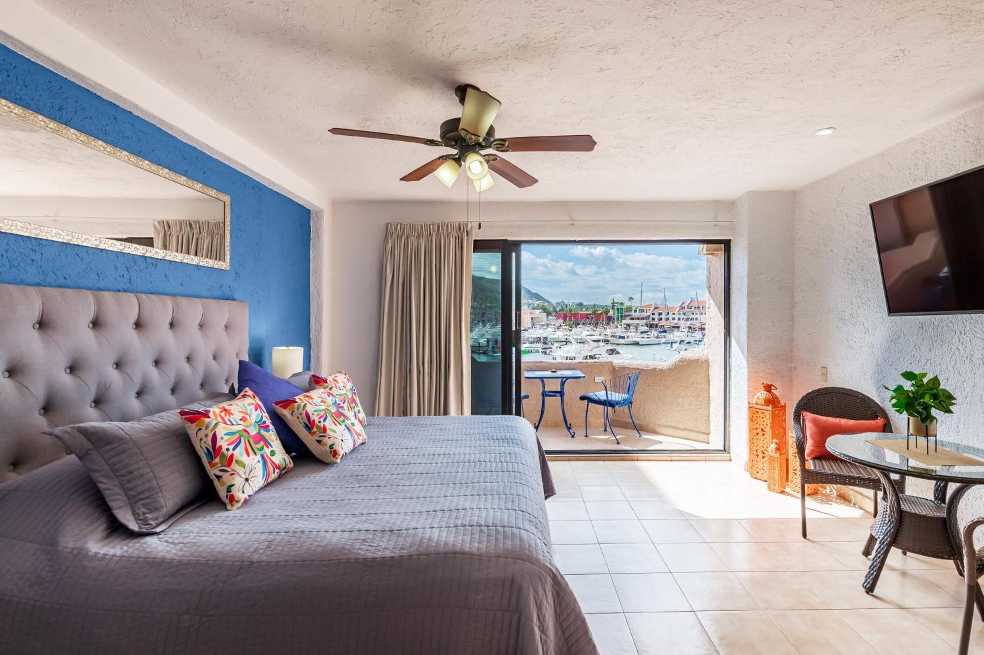 Marina Cabo Plaza Town & Beach Condos Cabo San Lucas Exterior photo